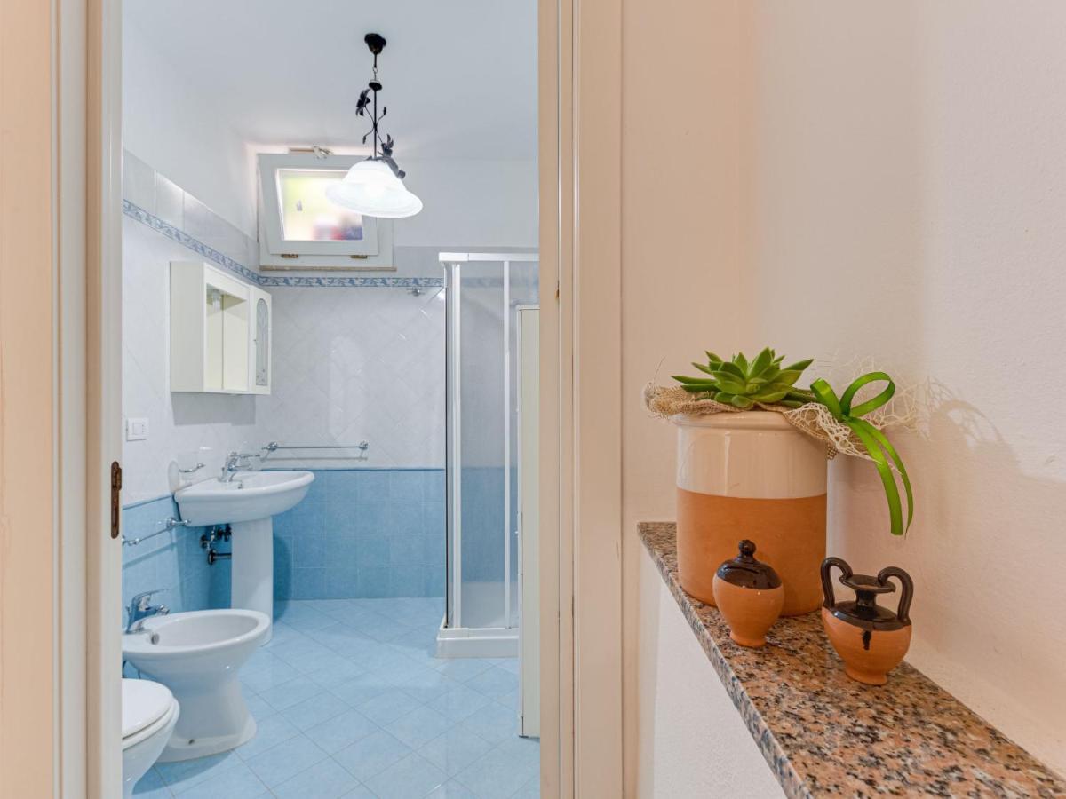 Apartment Sun & Sea Terrace-2 By Interhome Castro  Bagian luar foto